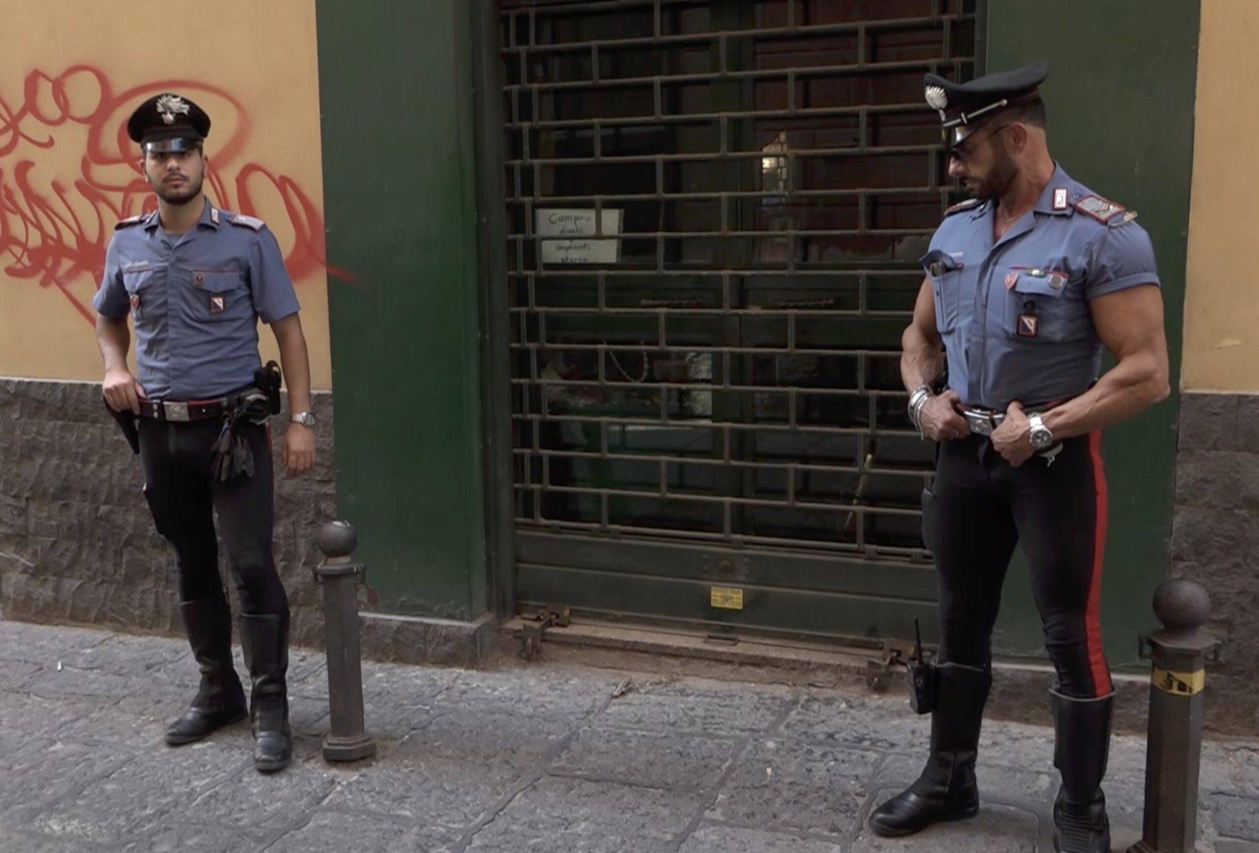 19enne accoltellato chiaia carabinieri