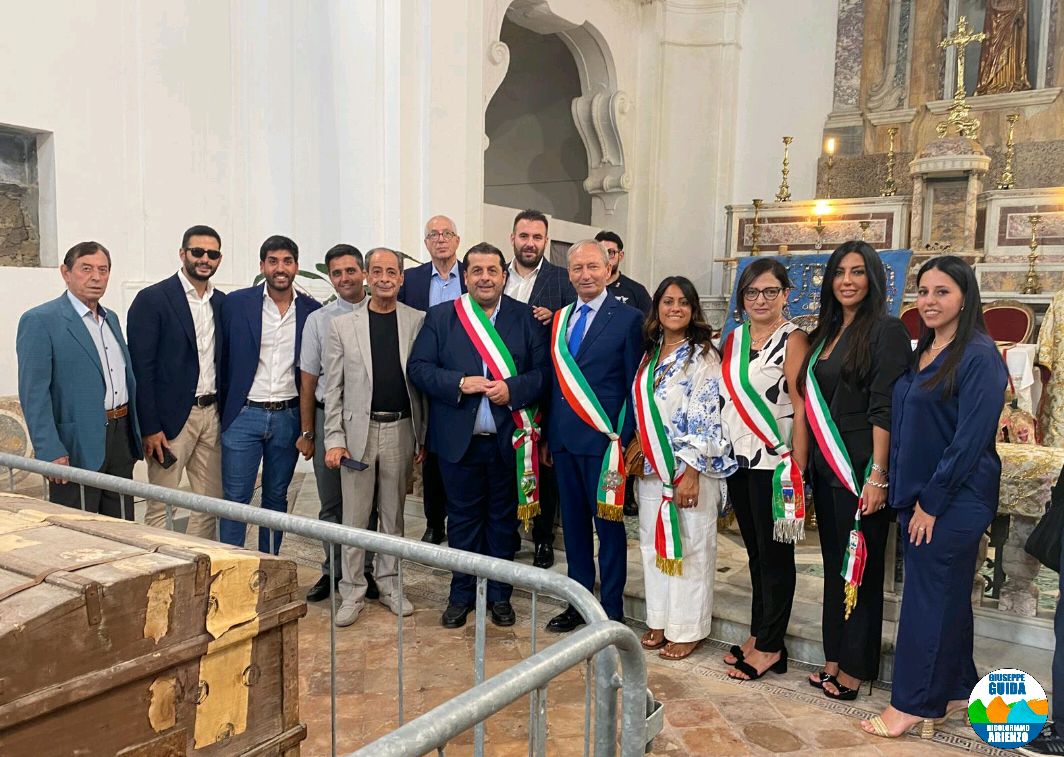 arienzo comune sindaco arrestato corruzione