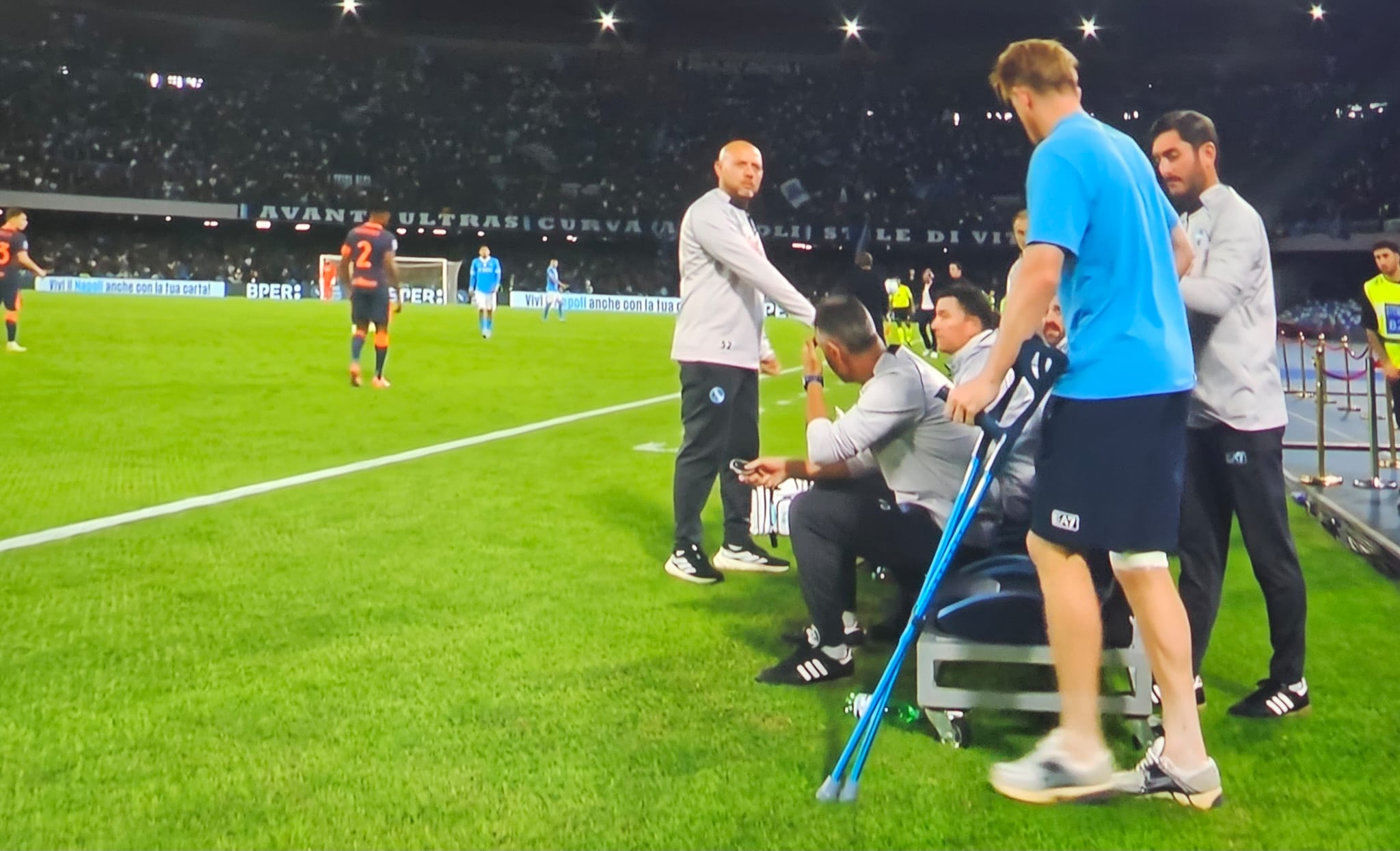 Napoli Inter 3-1 torna in vetta alla classifica