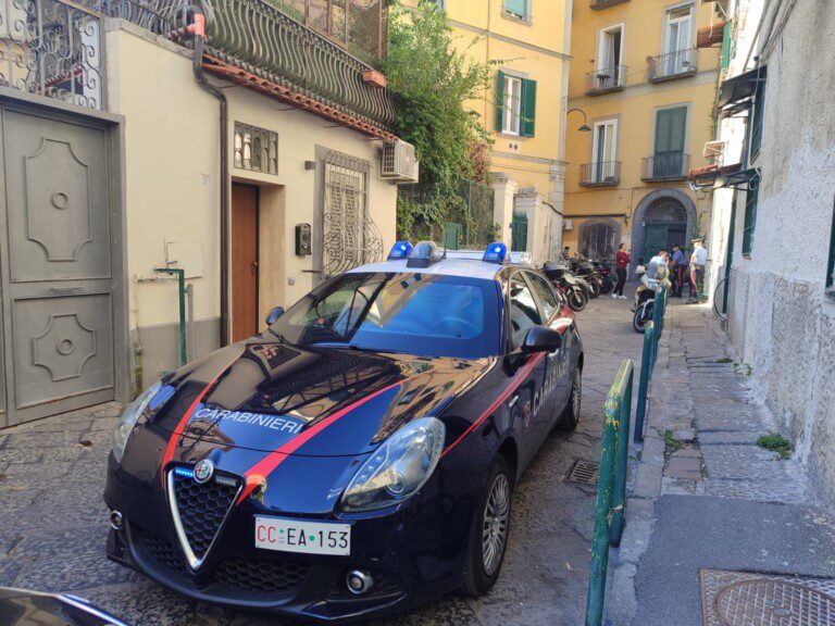 morto taser chiaia