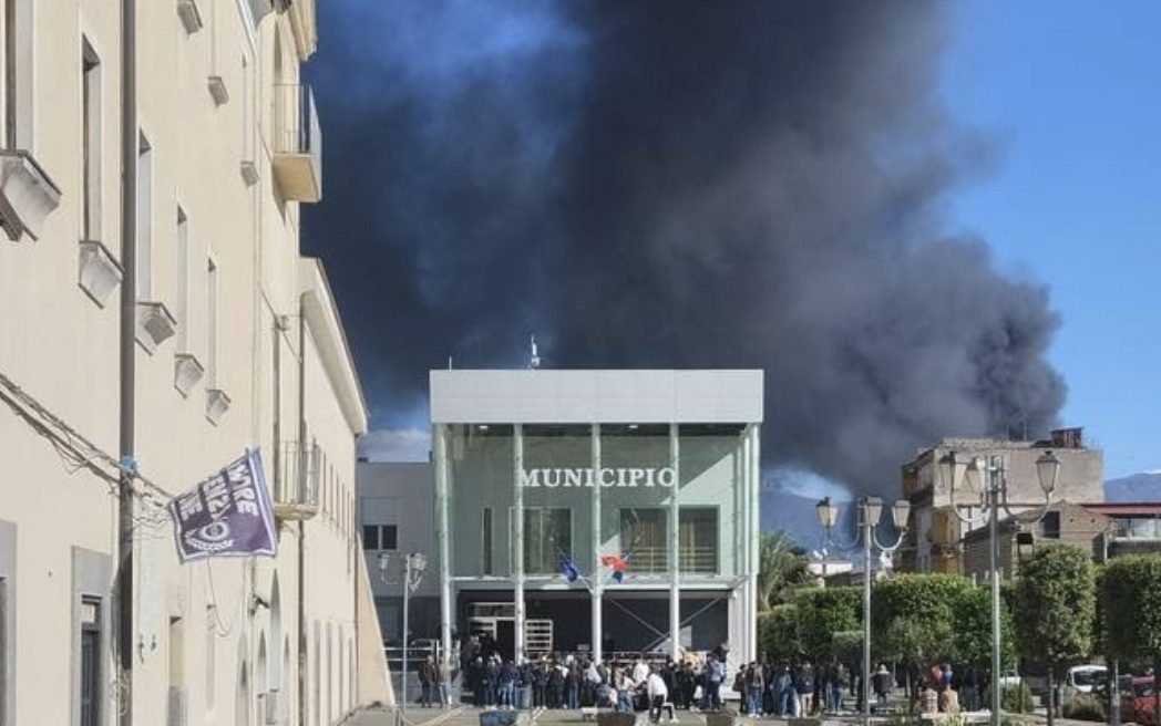 incendio palma campania
