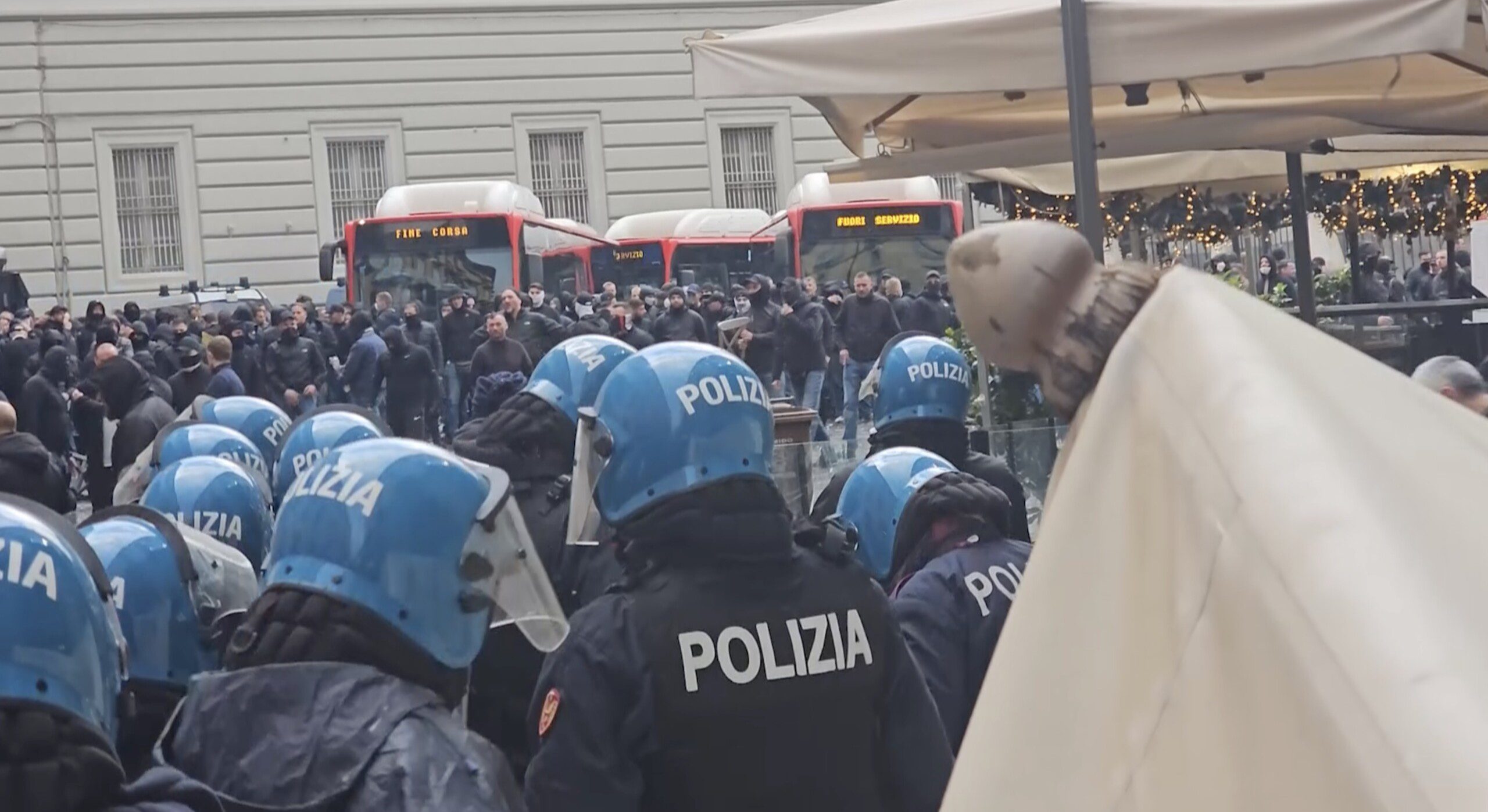 napoli eintracht scontri timori