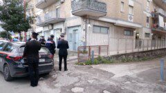 omicidio sorella 20 coltellate nolano