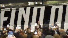 Sassi contro Autobus Juventus