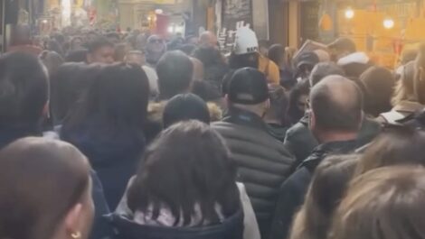 centro storico napoli turisti