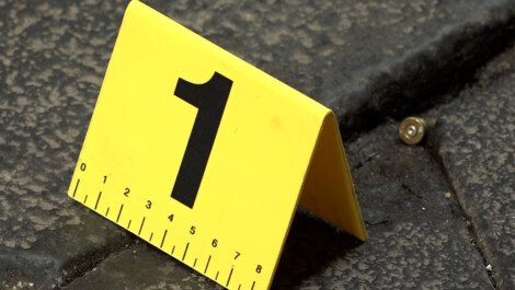 proiettile bossolo sparatoria polizia chiaia