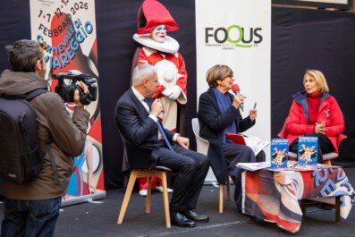 Foqus carnevale Napoli Viareggio