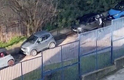 Furto minicar vittorini studenti