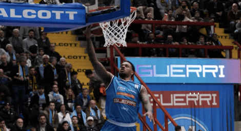 Guerri Napoli Milano arena