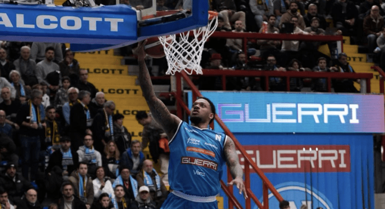 Guerri Napoli Milano arena