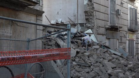 crollo casoria fondi sfollati regione campania
