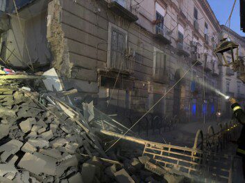 crollo palazzo casoria rabbia cittadini