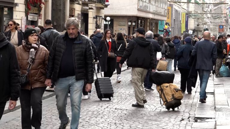 lavori marciapiedi via toledo