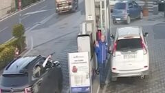 rapine distributori di benzina arresti