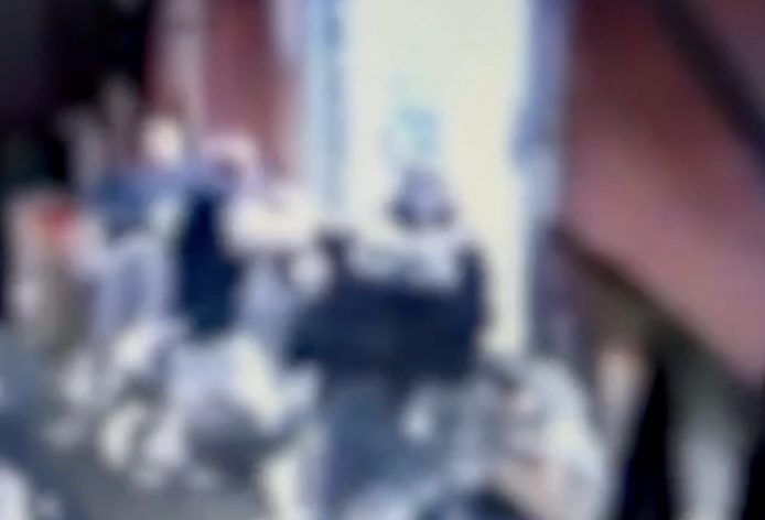 Rissa petrone via chiaia