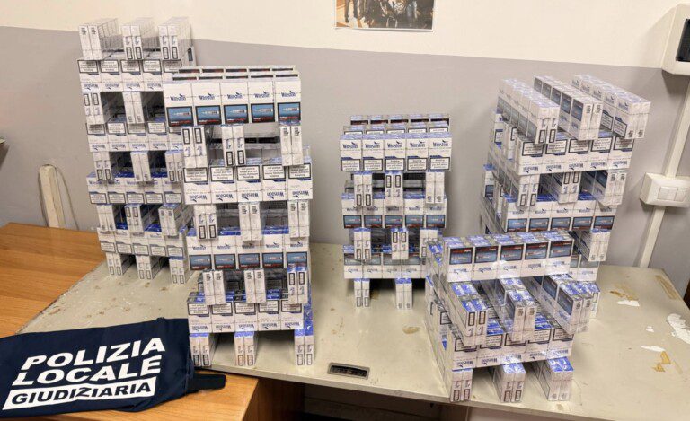 sequestro sigarette arresto Napoli