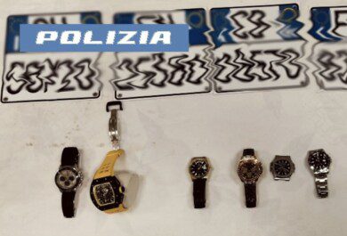 Quartieri Spagnoli orologi lusso