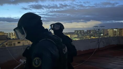 blitz carabinieri scampia