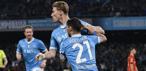 Napoli Lecce riducono classifica