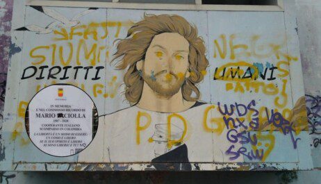 atti vandalici targa murales mario paciolla