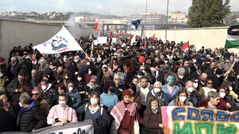 manifestazione bagnoli corteo contro