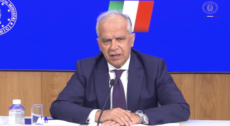 consiglio dei ministri matteo piantedosi comuni sciolti infiltrazioni camorristiche torre annunziata sarno
