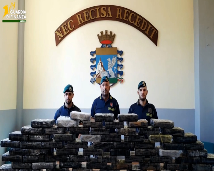 foto cocaina napoli