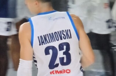 Napoli basket batte Roma