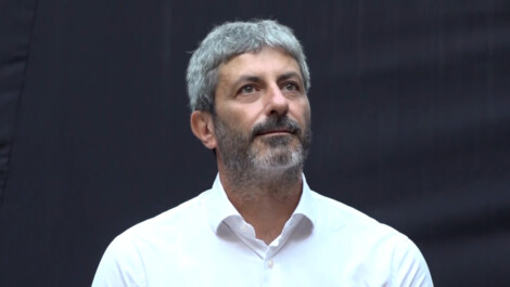 Roberto Fico risponde agli sfollati di Pozzuoli